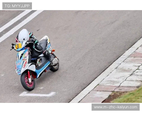 车手与粉丝的温馨互动瞬间，网络用语车手是什么意思